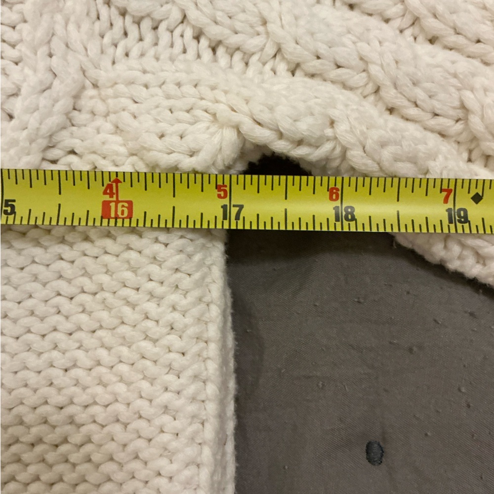 Knitted & Knotted Women’s Ivory Classic Elegant Sweater Size Small - Picture 10 of 14